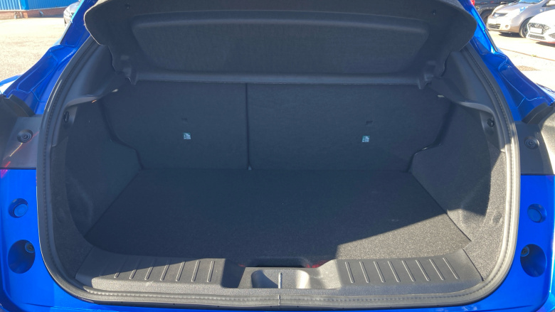 Nissan Juke 1.0 DiG-T Tekna 5dr DCT Petrol Hatchback